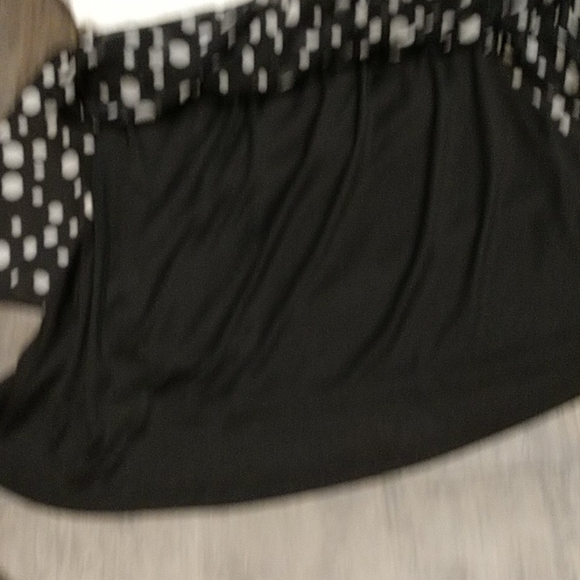 5/25.00/Disney,Minnie Dots Dress,NWOT - Picture 6 of 6